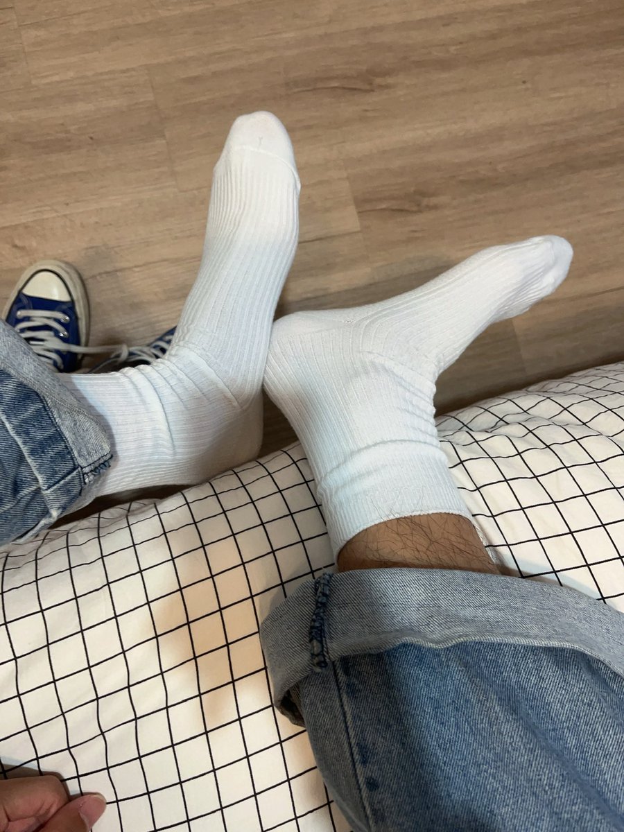 7Nuit_L's tweet photo. 有没有主人收我😭 https://t.co/Qq9JaYVl2F