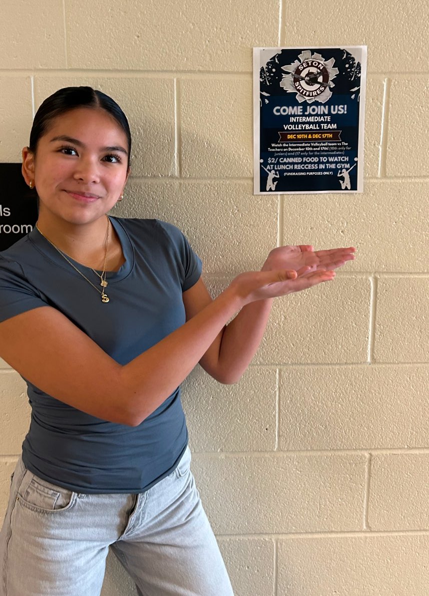 En préparation pour notre jeu charitable de ballon volant Élèves contre Enseignants, nos 8ème année travaille fort sur la publicité! Bravo Sky qui a créé cette affiche génial! <a href="/paonesl/">Lou Paonessa</a> <a href="/YCDSB/">York Catholic District School Board</a>