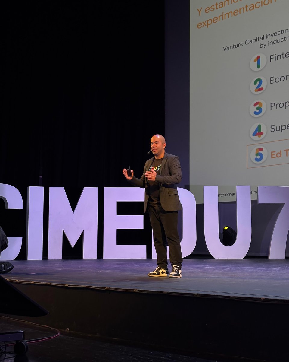 SoyRobotiX's tweet image. ¡Estuvimos en el Congreso de Marketing Educativo 2024! 🚀 Fue un honor compartir nuestros programas con docentes, directivos y consultores educativos.   #CIMEDU2024 #SoyRobotiX