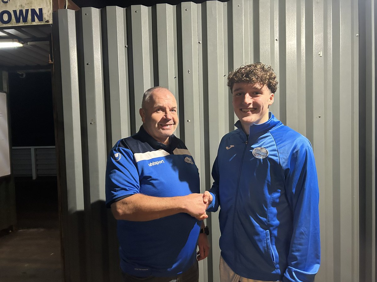 Cribbs Football Club (@cribbsfc) on Twitter photo Tonight’s MOTM was <a href="/WeaverSpike7/">spike weaver</a>
A great performance from the 19 year old striker, leading the forward line against table topping Yate. Capped off with a fantastic individual goal⚽️
Well played young man👏
<a href="/swsportsnews/">South West Sports News</a>
#bristolfootball Tonight’s MOTM was <a href="/WeaverSpike7/">spike weaver</a>
A great performance from the 19 year old striker, leading the forward line against table topping Yate. Capped off with a fantastic individual goal⚽️
Well played young man👏
<a href="/swsportsnews/">South West Sports News</a>
#bristolfootball
