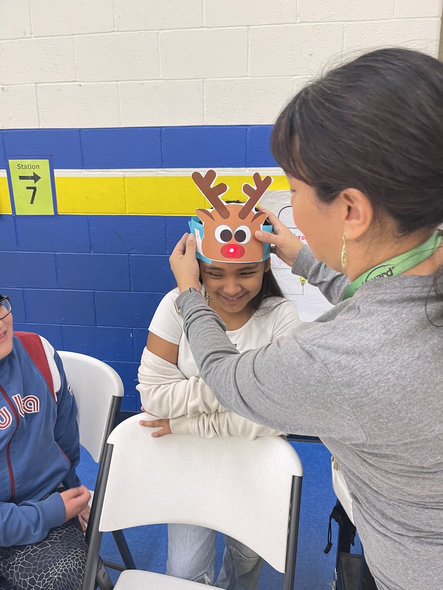 Stephanie Beltran tweet media