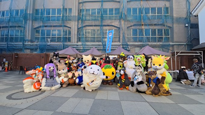 スマイリーフェイス (@qufhrhdh537fd) on Twitter photo 
