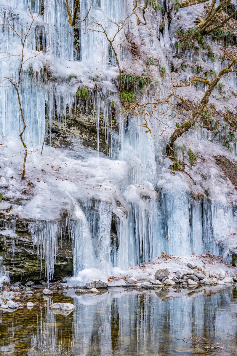 The Icicles of Misotsuchi, formed by the headwaters of the Arakawa  River, create a breathtaking spectacle from mid-January to mid-February.  See two completely different views – sparkling by day and illuminated  with colorful lights at night! And after exploring this winter