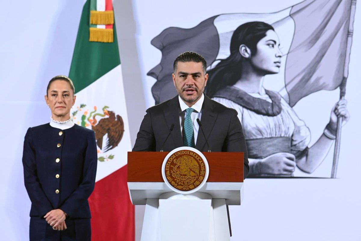 SEGOBTlx's tweet photo. 📉 Tlaxcala: Entre los estados más seguros de México

Siguiendo la Estrategia Nacional de Seguridad que ha implementado la presidenta @Claudiashein , Tlaxcala registra una de las cifras más bajas de homicidios dolosos en el país, con solo 131 casos en lo que va del año, muy por debajo del promedio nacional.

💡 La coordinación entre autoridades federales y estatales está dando resultados positivos, con una reducción del 18.1% en homicidios dolosos a nivel nacional desde 2019.

#TlaxcalaSeguro
