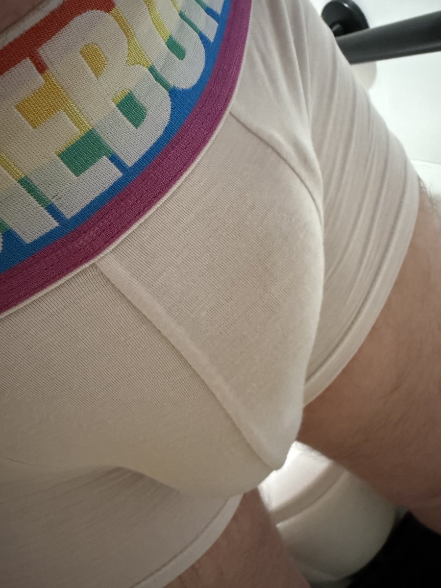 AusCutCock's tweet photo. White Wednesday https://t.co/qI3nizRByX