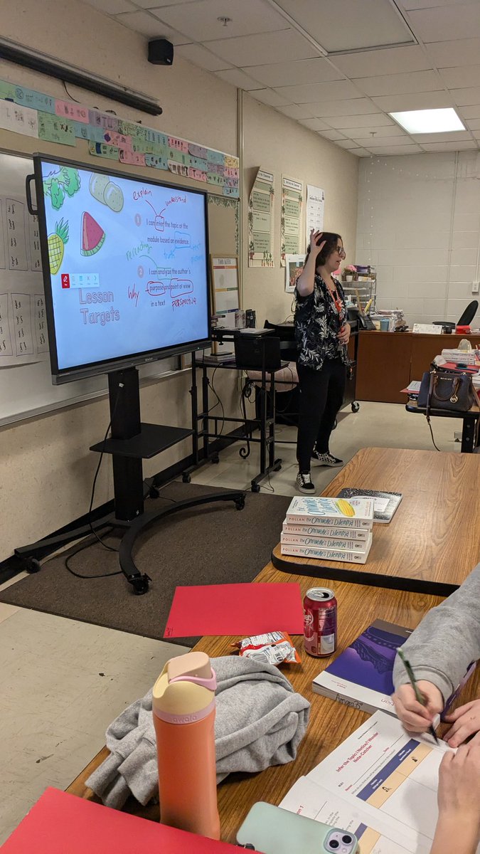 Sarah Oros tweet media