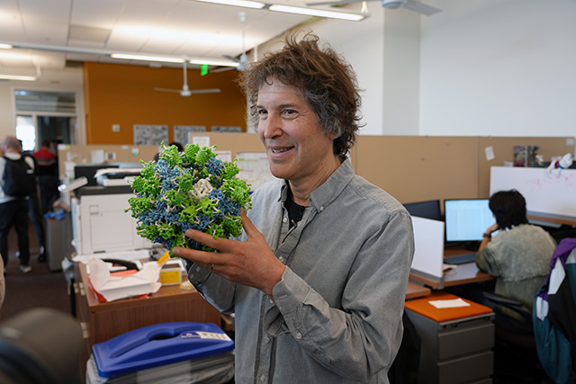 UW Medicine Newsroom (@uwmnewsroom) on Twitter photo 2024 #NobelPrize in Chemistry laureate David Baker <a href="/UWBiochemistry/">UW Biochemistry</a> <a href="/UWproteindesign/">Institute for Protein Design</a> <a href="/UWMedicine/">UW Medicine</a> will be honored at several events in Stockholm, Sweden during #NobelPrizeWeek Dec. 6-12. See details & online streaming schedule tinyurl.com/mv49kz3m 2024 #NobelPrize in Chemistry laureate David Baker <a href="/UWBiochemistry/">UW Biochemistry</a> <a href="/UWproteindesign/">Institute for Protein Design</a> <a href="/UWMedicine/">UW Medicine</a> will be honored at several events in Stockholm, Sweden during #NobelPrizeWeek Dec. 6-12. See details & online streaming schedule tinyurl.com/mv49kz3m