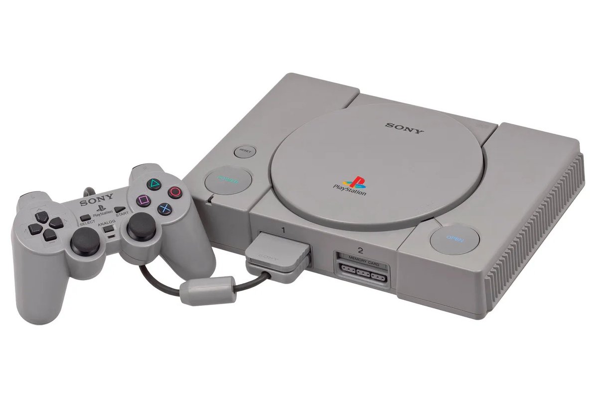 On this day in 1994 Sony released the first PlayStation in Japan 🇯🇵