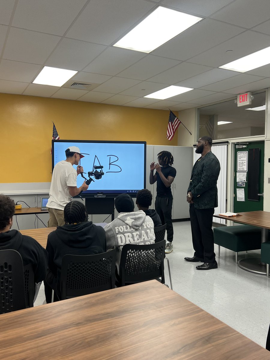 Today, we kick off our <a href="/T_Armstead72/">T. Stead 🎤🎧</a> I AM Business Challenge with our <a href="/5000RoleBCPS/">5000RoleModelsBCPS</a>  at <a href="/NovaHSOfficial/">Nova High School</a>   These role models will learn about Entrepreneurship, Financial literacy, and develop soft skills to create  a business plan to compete for the challenge. Excited for this