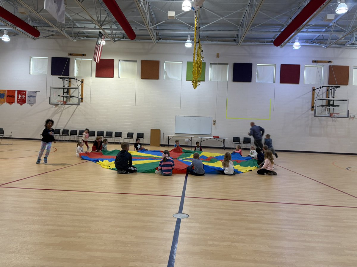 Parachute Day in PE = Best Day Ever!
<a href="/PCESMustangs/">Prairie Creek Elementary</a>