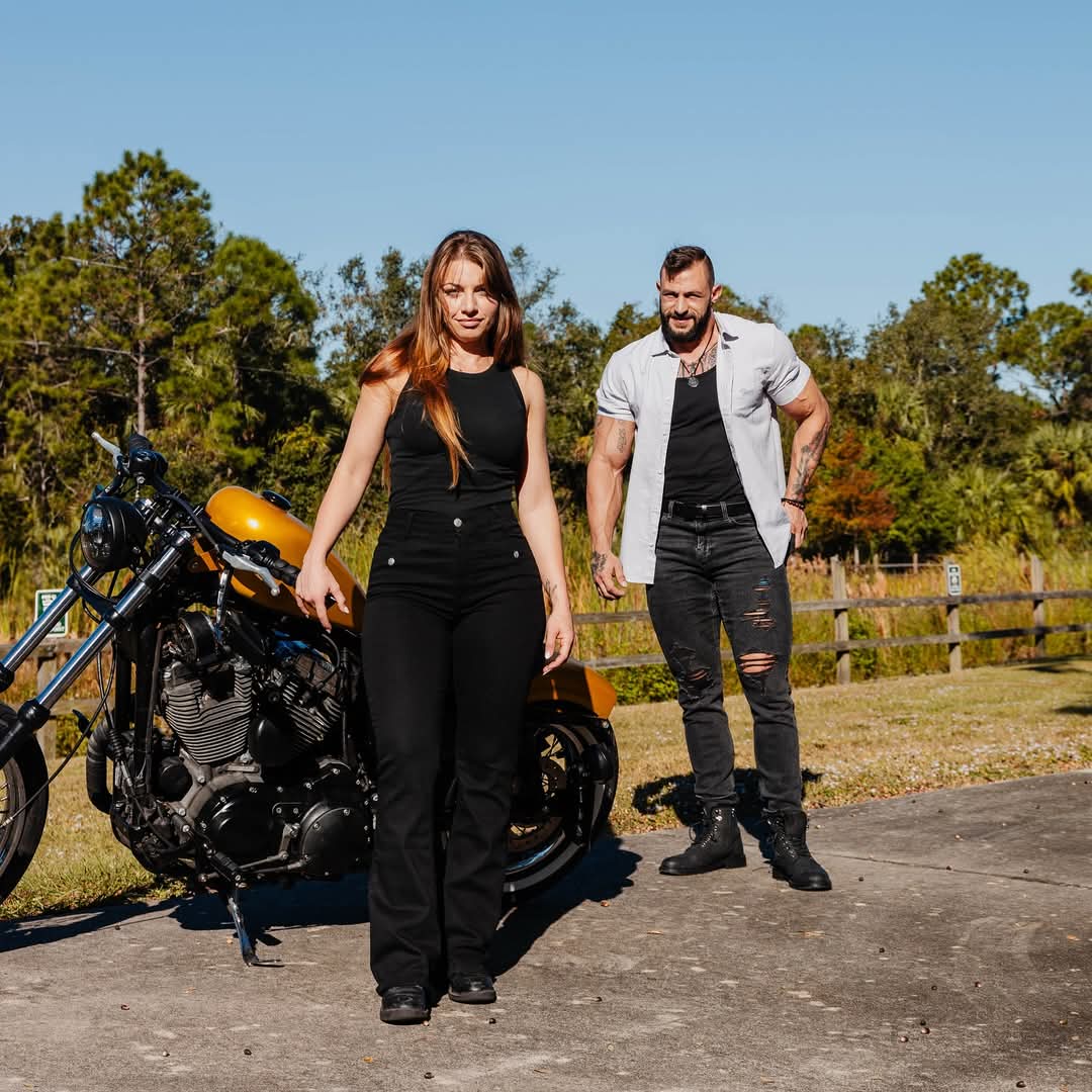 Thanksgiving day was a blast this year! My daughter turned 32 on Thanksgiving Day &amp; got engaged on the  same day ❤️. My family is growing.  I love it !