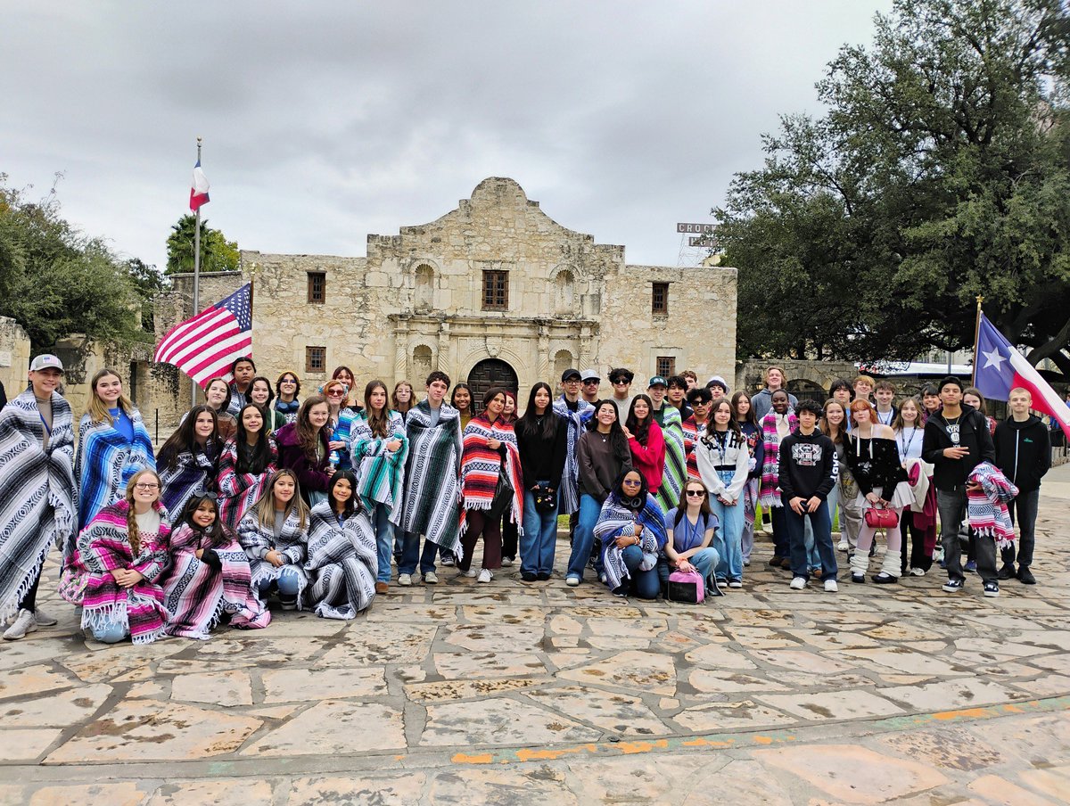 Our awesome upper level Spanish classes went on a field trip today and visited San Jose Missions, The Marketsquare and The Alamo. #cultural-learning @SamuelClemensHS