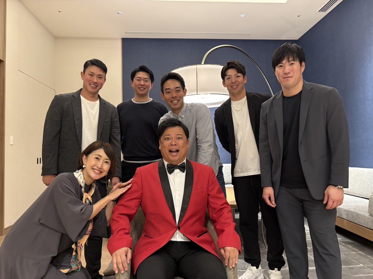 SFIDA_2015's tweet photo. Carp HEROES🌟

今年初めての開催となった「Carp HEROES」は、皆様の熱い気持ちのお陰で、大盛況で終えることができました🔥

来年も楽しいイベントを企画して参ります☺︎
来シーズンも選手の皆様の応援を宜しくお願いいたします❗️

#CprpHEROES #広島カープ #Carp https://t.co/RhIWVtT01v