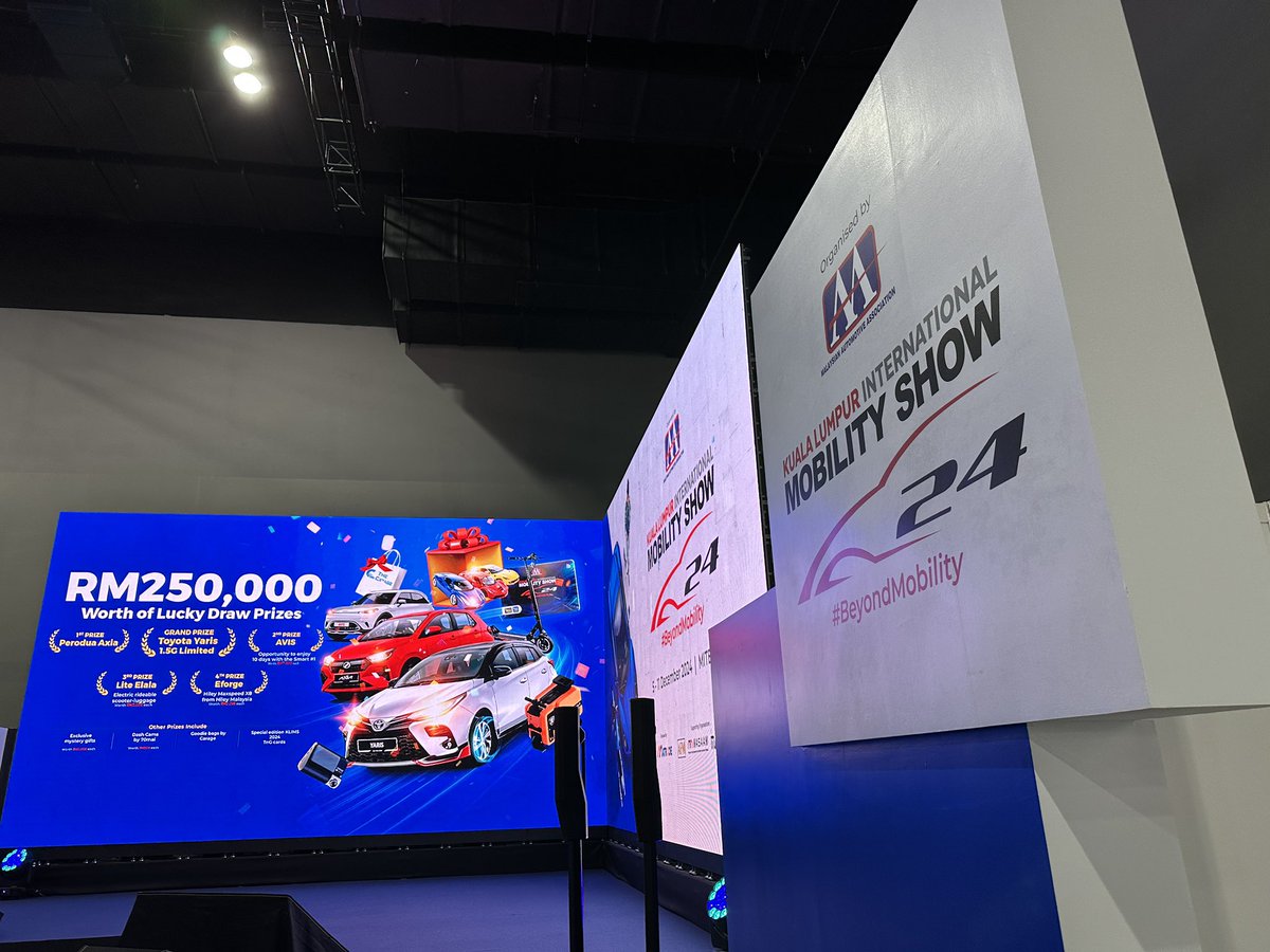 Soya_Cincau's tweet image. Good morning from #KLIMS2024!

There are plenty to see - our main menu will be Perodua EMO-II, Nissan Kicks e-Power, and MG Cyberster.

Let us know if there’s any request, we’ll do our best to bring to you from the KLIMS 2024’s Media Day.

Stay tuned: soyacincau.com/tag/klims/