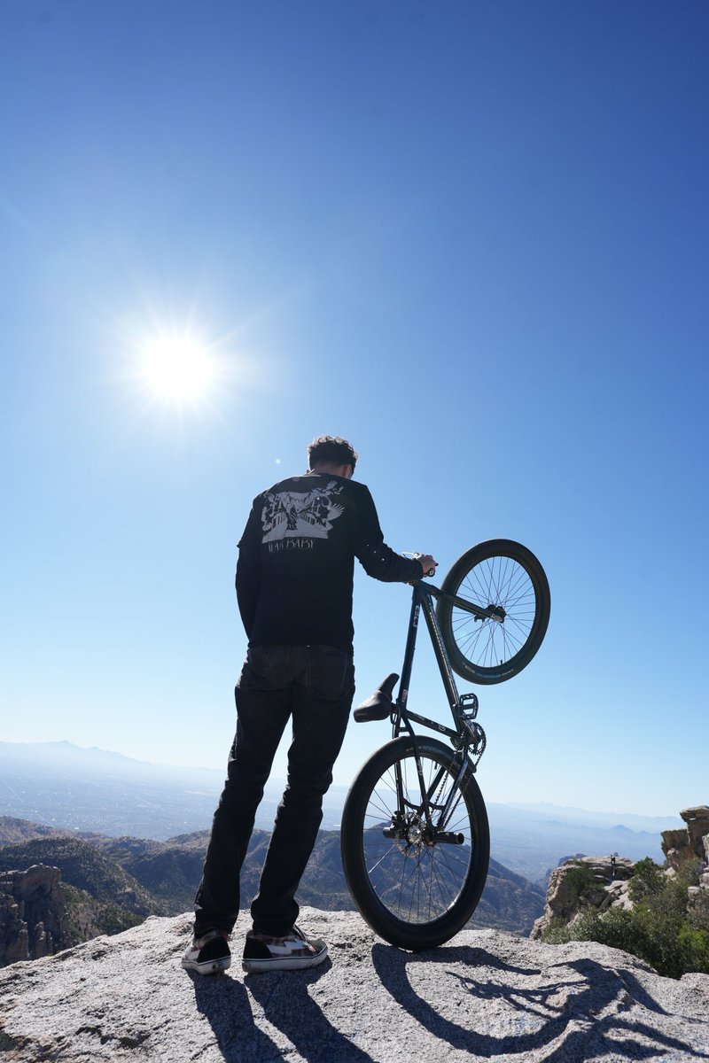 marky2383's tweet photo. Top of the 🌎 #CollectiveBikes https://t.co/8uvwB1SfHI