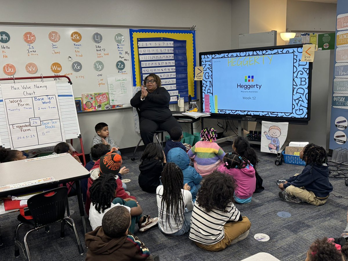 Eva Perales tweet media