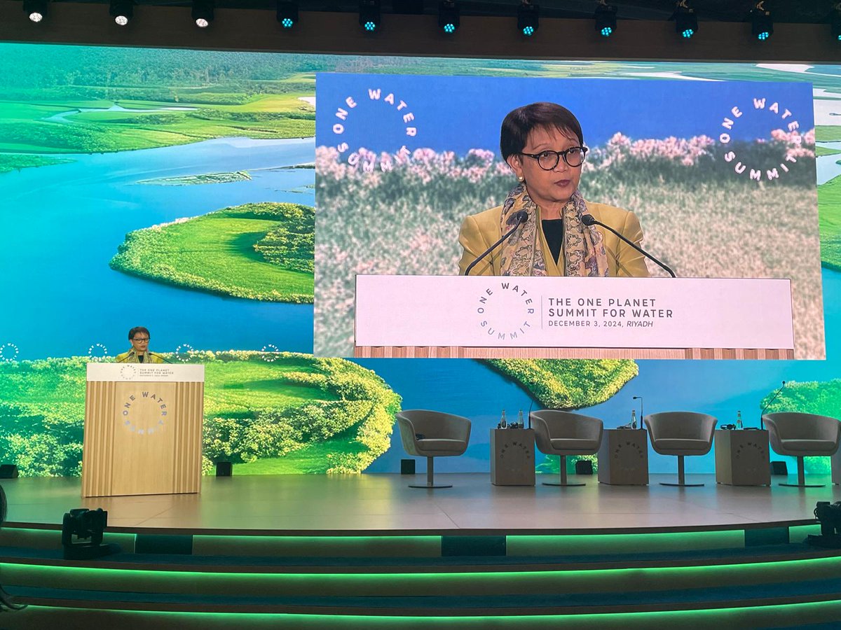 Retno L.P. Marsudi (@retnolpmarsudi) on Twitter photo Delivered a concluding remark for the #OneWaterSummit with a strong call for all to work as one! Congratulation 🇫🇷🇰🇿🇸🇦 and <a href="/WorldBank/">World Bank</a>
#WaterIsLife Delivered a concluding remark for the #OneWaterSummit with a strong call for all to work as one! Congratulation 🇫🇷🇰🇿🇸🇦 and <a href="/WorldBank/">World Bank</a>
#WaterIsLife