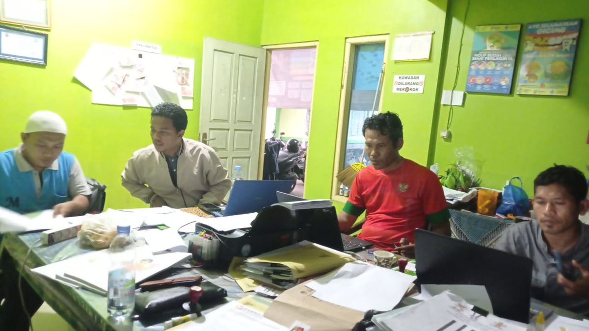pps_mutihkulon's tweet photo. Selasa(2/12),
#temanpemilih,
PPS Desa Mutih Kulon berkoordinasi dengan staf PPK kaitan Laporan Pasca Pilkada Serentak 2024

#pilkadaserentak2024
#ppkwedung
#ppsmutihkulon https://t.co/lSPjUgT1rk