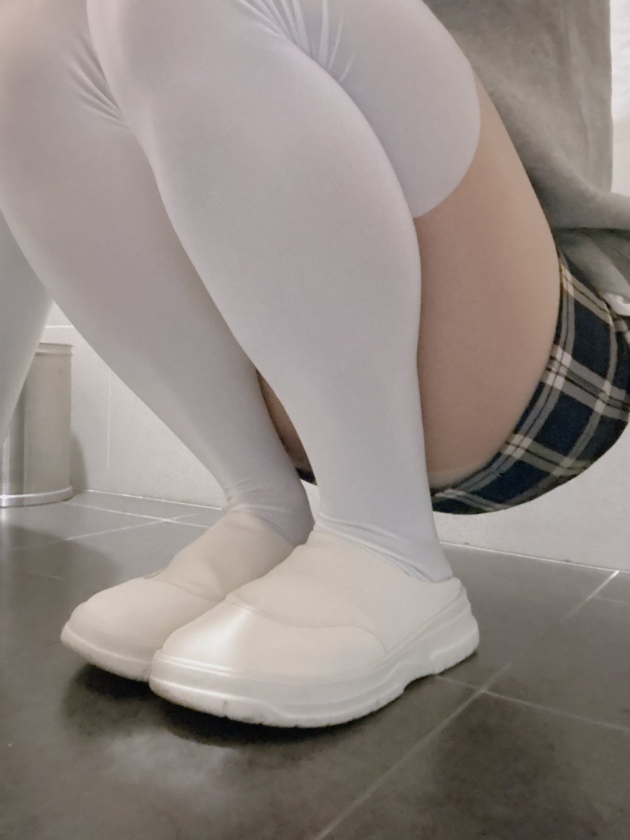 히힛.. 앉으면 자꾸 올라가서 불편하넹 ㅎㅎ 다 보이겠어..!😆 #시디 #부분시디 #여장 #용인 #수원 거들 라인 다 보이넹.. ㅎㅎ