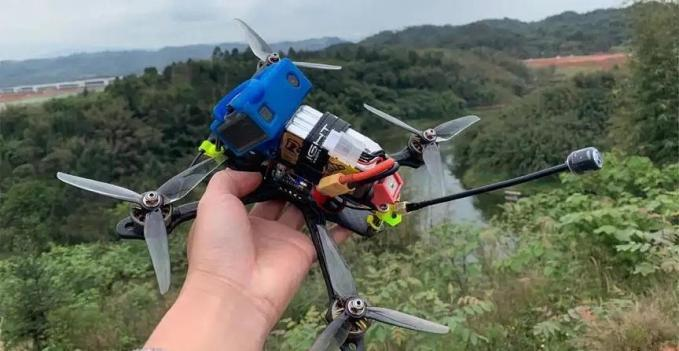 #drone #FPV #Infrared FPV infrared thermal imaging camera ,which can idenfity the man and vehicle .whatsapp+8615724245816🥰