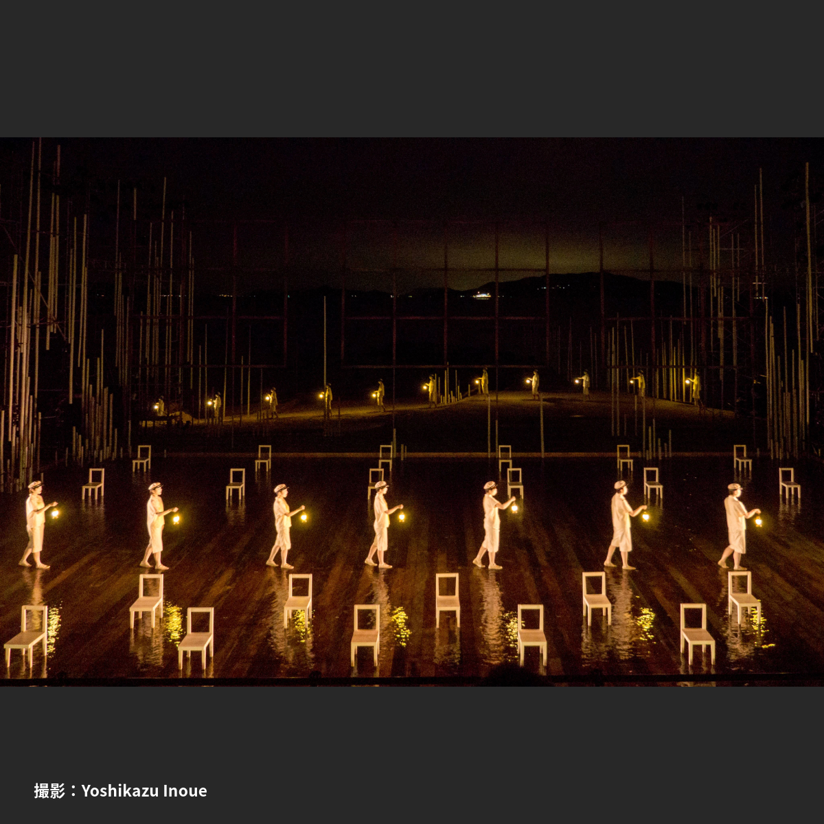 THEATRE_for_ALL's tweet photo. もうすぐ配信🎞
『#MAREBITO』#維新派 @IshinhaOfficial
#EPAD × #THEATREforALL 2024
☞ https://t.co/FgSPGN8V3q
無料|125分|#演劇
🌱アクセシビリティ
#音声ガイド #バリアフリー字幕
📝作品について
犬島を起点に、民俗学や生物学、考古学などをモチーフにして、瀬戸内の島々、そこから連なる多島海の歴史を描く。砂浜の突堤を活かし、全長20mを超える巨大な美術、航行する船や遠くに見える島の灯りなど、劇場での観劇とは全く異なる、体験としての演劇を標榜する維新派にしか上演できない作品。
「瀬戸内国際芸術祭2013」参加。
🎅配信開始は12月24日を予定🎄
どうぞお楽しみに✨
@epad_official @precogjp
#オンライン型劇場 #芸術鑑賞 #動画配信 #舞台芸術
#バリアフリー #インクルーシブ #ダイバーシティ #多様性
#劇場体験にアクセシビリティを