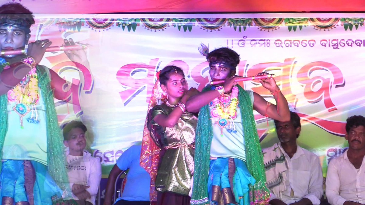 Basanta65356777's tweet photo. Radha Krishnan
#bkgouda #twitter #photos #radhakrishna #newphotos #Trending @bkgouda @twitter https://t.co/IToUXVdwxn