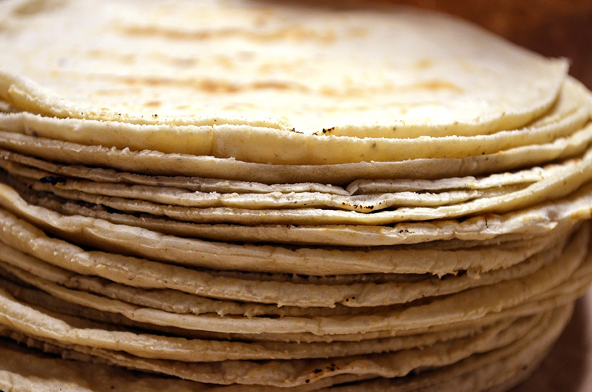 TracesofTexas's tweet photo. Confession: I prefer flour over corn.  

Am I a bad Texan? https://t.co/7X1mJwejEz