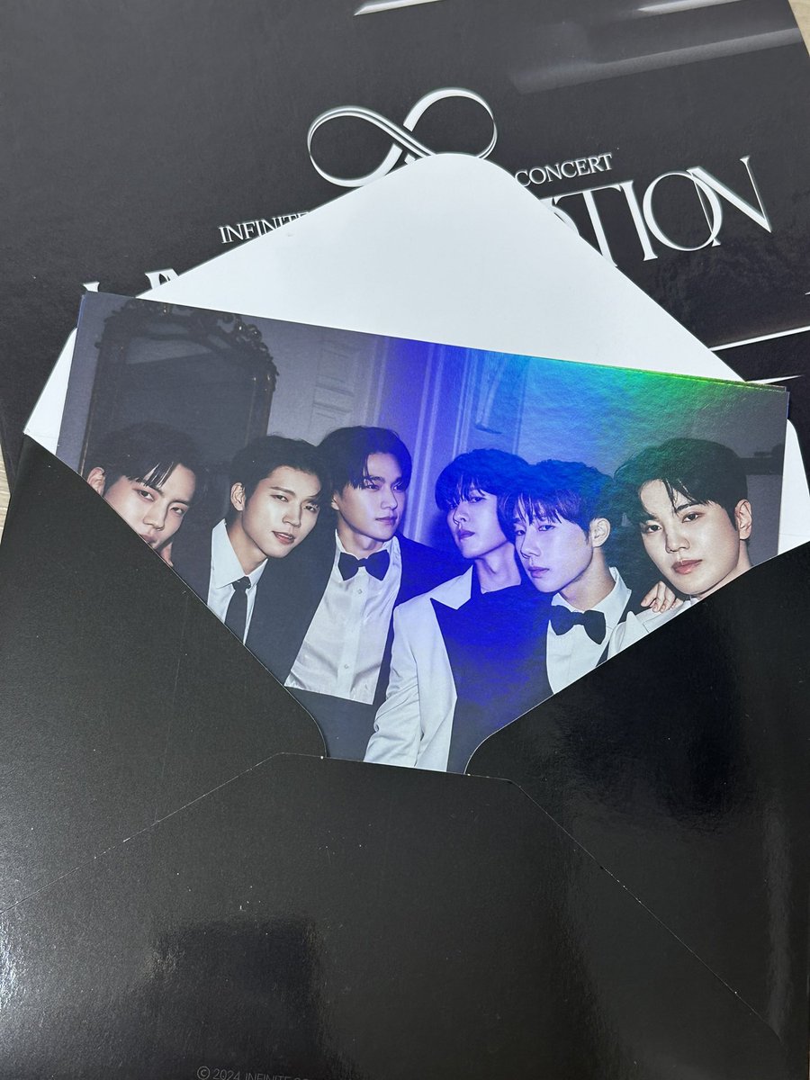 INFINITE5050's tweet photo. 존나 권력있다
#인피니트 #리미티드에디션 https://t.co/H8PyOLggJ3