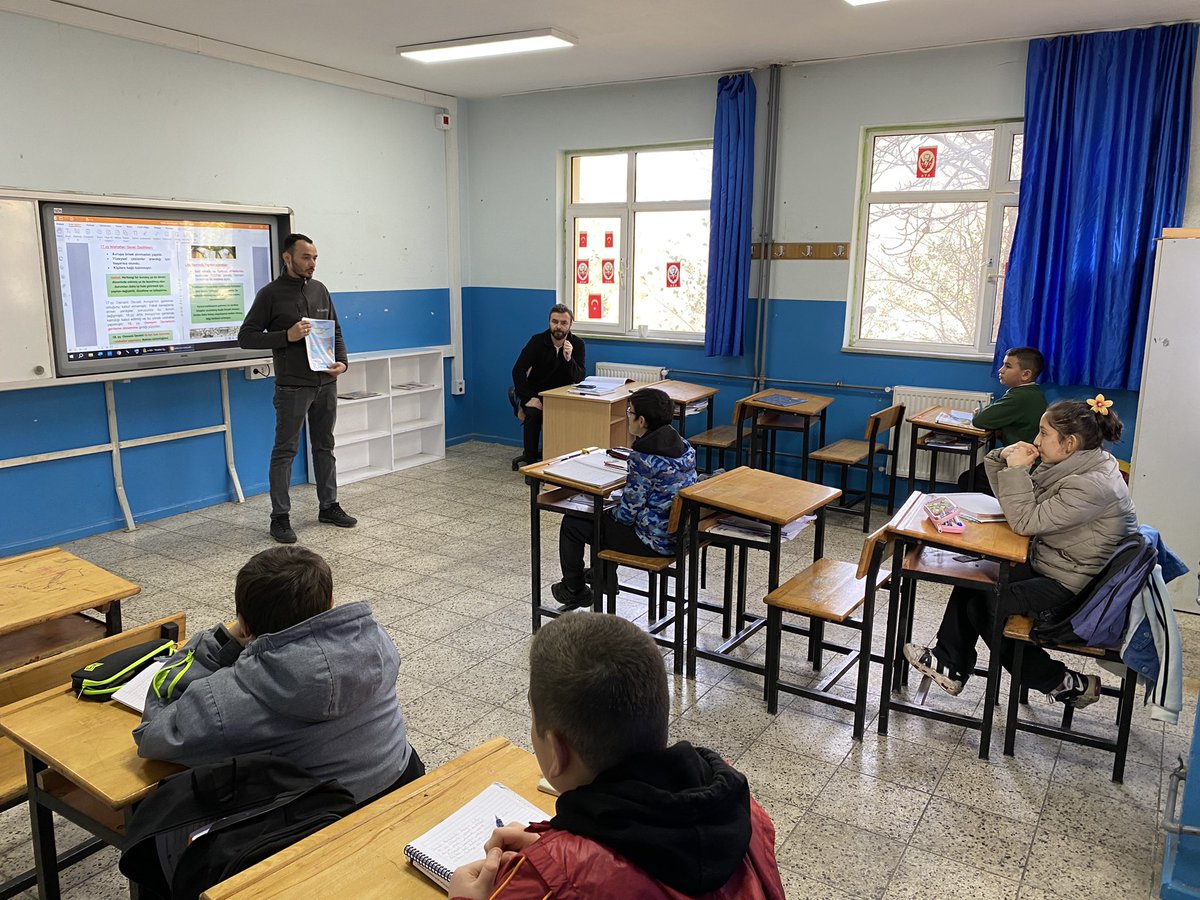 📍 Dereli İmam-Hatip Ortaokulu 
📍 Şehit Basri Apaydın Ortaokulu 

Kitap Kurdu Yarışmamız kapsamında ortaokullu öğrencilerimiz ile buluşarak tanıtım gerçekleştirdik. 

Kitap Kurtları hazır! 

#KitapKurtlarıYarışıyor