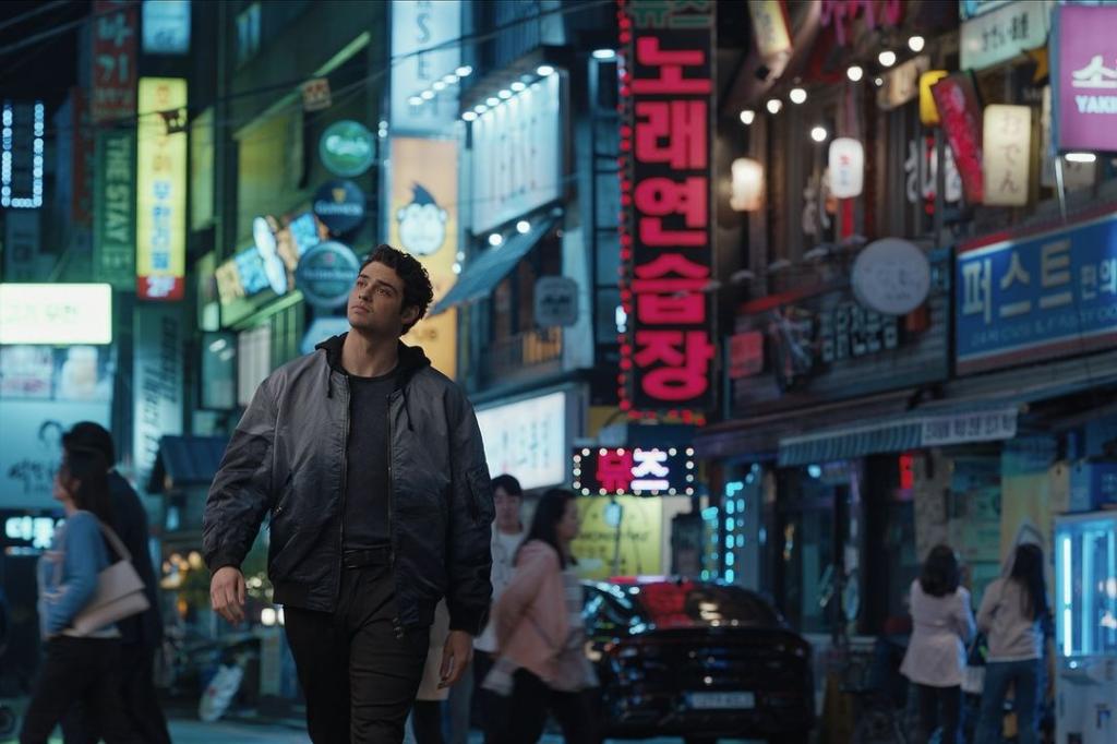 넷플릭스 스파이 드라마 #더리크루트 시즌 2는 한국이 배경. <패스트 라이브즈>의 유태오도 출연. 2025년 1월 30일 공개.Translate post