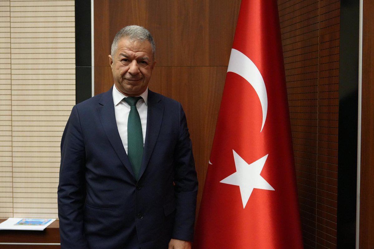 33kaplanAli's tweet photo. Günaydın. Güzel bir gün olsun.
#keçiören 
#ankara https://t.co/eoIUKl6A19