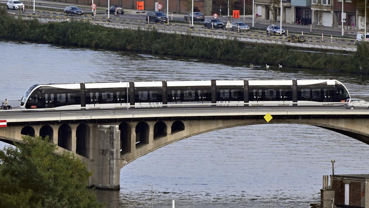 Les extensions du tram de Liège, pas plus chères qu’à Nice, Strasbourg ou Paris lesoir.be/640135/article…