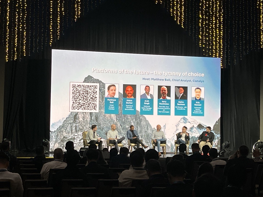 Canalys's tweet image. The "Platforms of the Future - The Tyranny of Choice" Expert Hub at the #CanalysForums2024 APAC tackled a pressing challenge faced by many organizations - the overwhelming array of cybersecurity platform options.
Read more: linkedin.com/feed/update/ur…