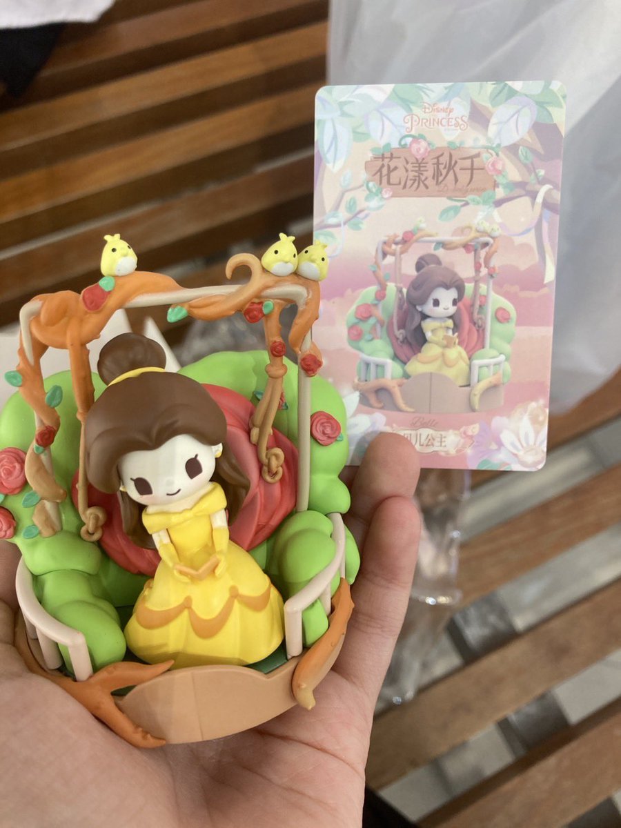 Minminmini04's tweet photo. ขายเท ขายต่อค่ะ น้องตัวละ200฿ ค่าส่ง30ค่ะ เหมา 500รวมส่งค่ะ น้องๆเปิดไฟได้ด้วยนะคะ สวยมาก ตัวของเบลเปิดไฟไม่ได้นะคะ แต่น้องออโรร่า กับสโนวไวท์เปิดไฟได้ค่า ละสวยทาก สภาพไร้ตำหนิค่ะ สวยมาก https://t.co/1V6Ghe27A5
