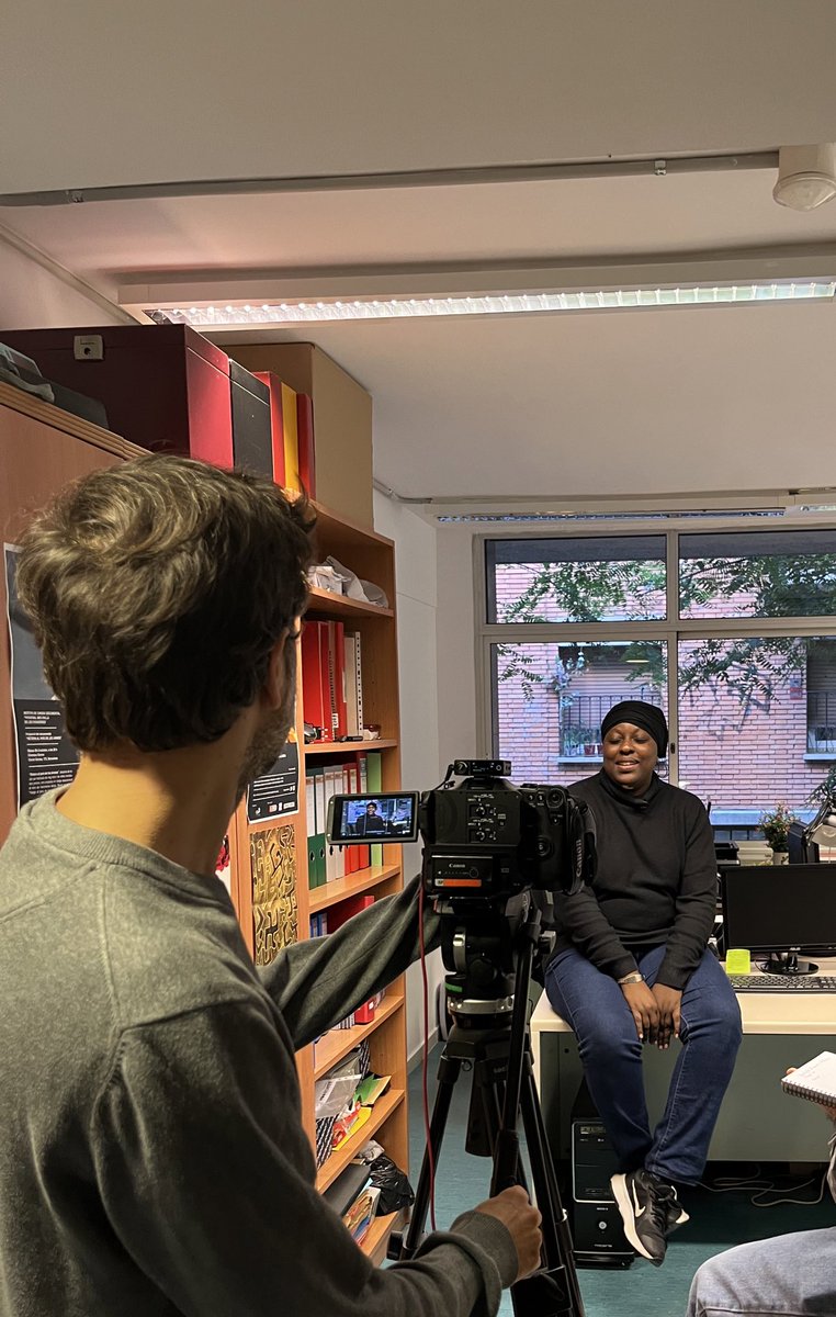 Tarda de gravacions amb l’equip del projecte “Desmuntant el racisme a Catalunya: recorregut històric i implicacions actuals”. 

El vídeo servirà per presentar el projecte a l’acte d’entrega del Premi Consell Municipal d'Immigració de Barcelona de <a href="/bcn_ajuntament/">Ajuntament de Barcelona</a>