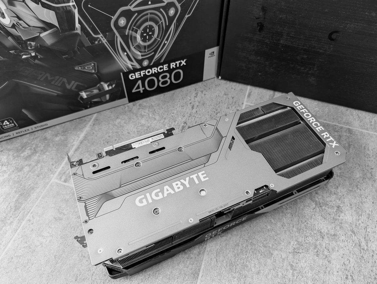 AORUS_ZA's tweet photo. Unleash your gaming potential with the incredible power of the GIGABYTE RTX 4080 GAMING OC.

#gigabyte #aorus #gpu #vga #gpus #vgas #graphicscard #graphicscards #nvidia #geforce #nvidiageforce #rtx #geforcertx #rtx4080 #rtx40 #pcparts #pccomponents
📷 Admodz https://t.co/4J7NUQYNI2
