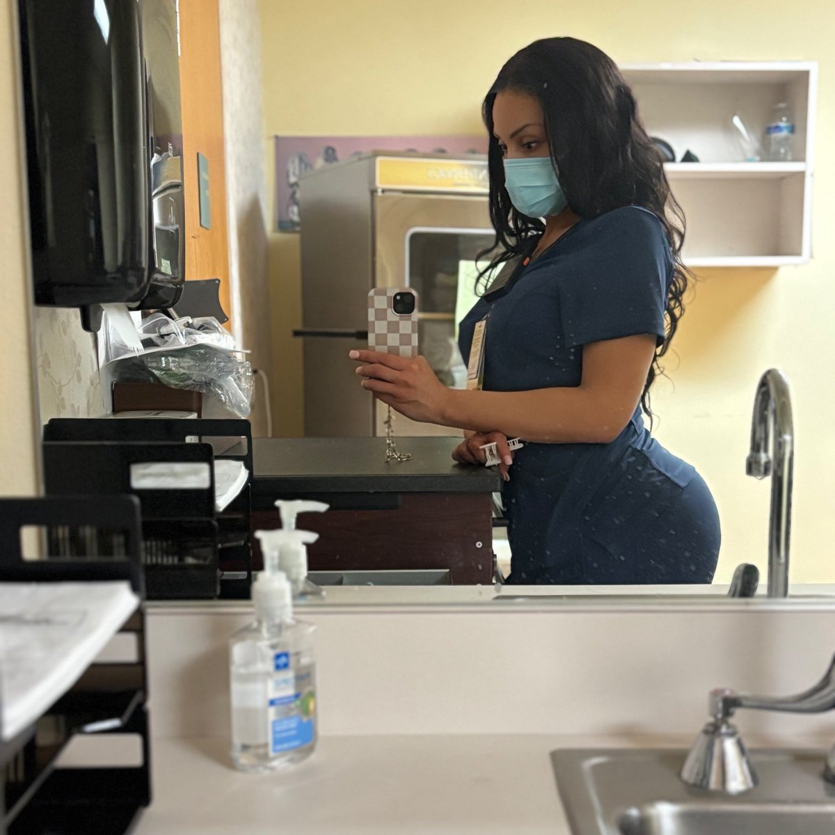 Ana Escobar tweet media