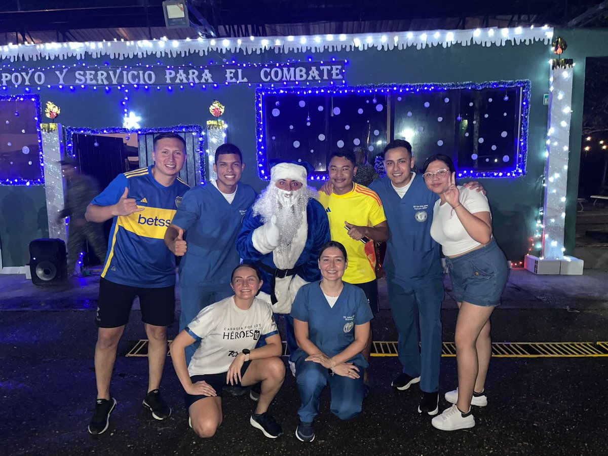 FNP_ArmadaCol's tweet image. 🌲En Guapi - Cauca, los tripulantes del #BFLIM42 con alegría le dieron bienvenida a la temporada navideña, en cada espacio decorado pusieron en práctica su creatividad, trabajo en equipo, recordando las tradiciones que en cada año se comparte en familia. 

 #EspírituNavideño