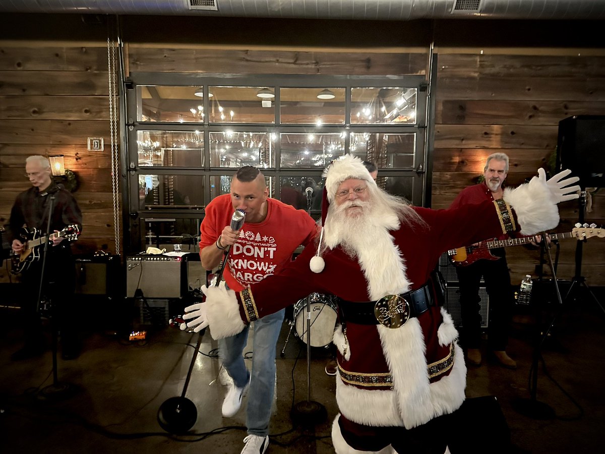 🎅🏻 Santa loves rockin’ out with us! 

Rumor has it that Old Saint Nick will back be this Sunday as we return to play the Newport Vineyards Holiday Extravaganza from 1-5!

$25 for adults, FREE for kids. 

If you buy your ticket online, use promo code GHOSTRIDERS for 20% off!
