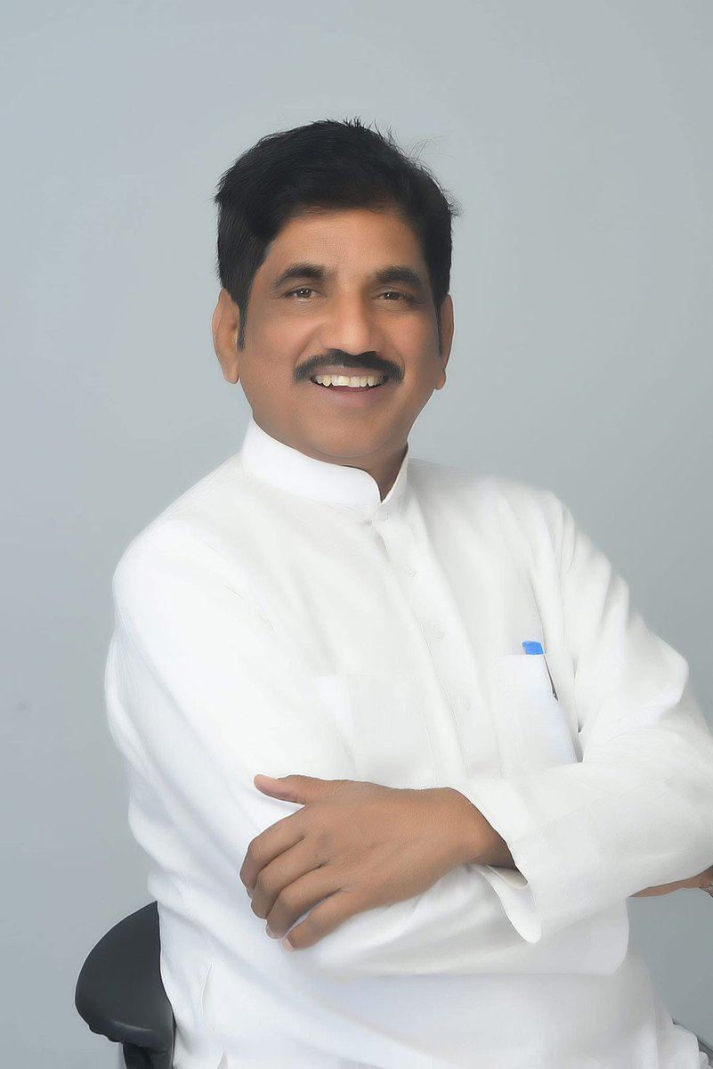 कौशाम्बी के पूर्व ज़िलाध्यक्ष श्री रमेश पासी जी के असामयिक निधन की दु:खद सूचना प्राप्त हुई है।
श्री रमेश जी का निधन भाजपा परिवार के लिए एक अपूरणीय क्षति है।
प्रभु श्रीराम जी से प्रार्थना है कि आत्मा को अपने श्री चरणों में स्थान एवं परिजनों को दुःख सहन करने की शक्ति दे।
ॐ शांति: