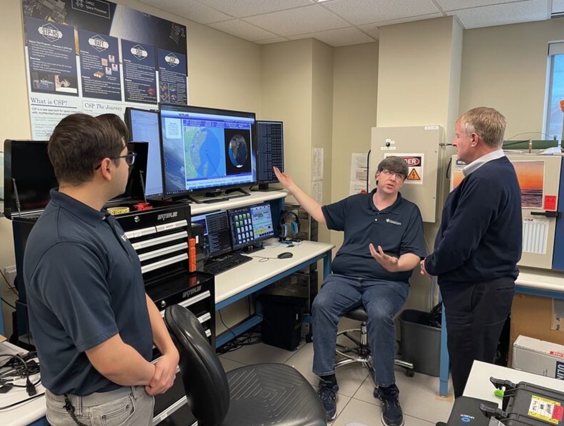 We were honored to host a visit today for Rich Fitzgerald, Executive Director of the Southwestern Pennsylvania Commission, for a strategic briefing and lab tour! 🛰️