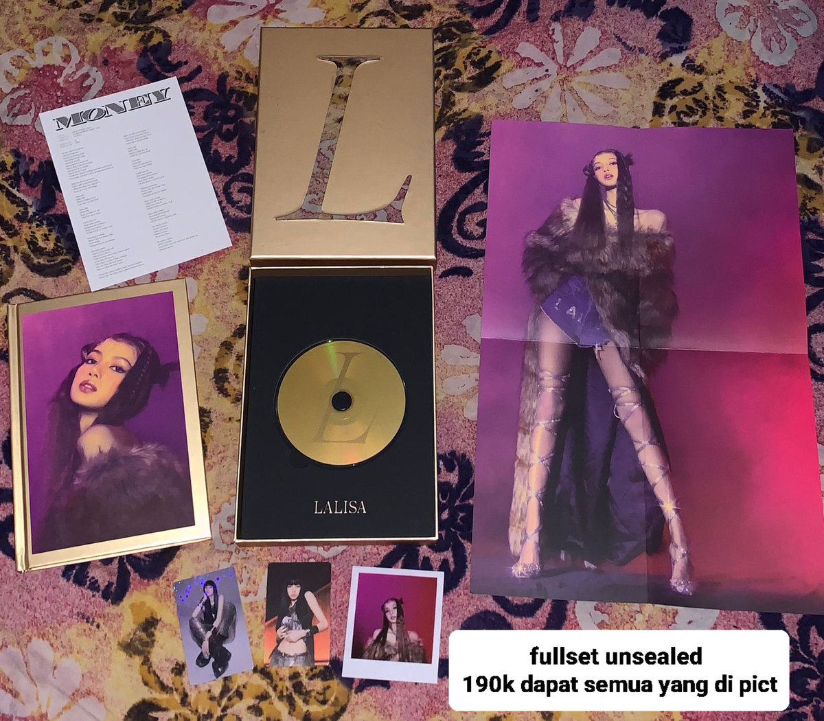 yoshlyjn's tweet photo. wts | want to sell
▪︎album lalisa money fullset (unsealed)
▪︎ photocard lisa ls &amp; jennie square up
- dom semarang
- price inc pack
- dm for more detail

t. pc poca photocard lalisa lisa jennie blackpink era square up money ls lfb https://t.co/ys6PMeDxGE