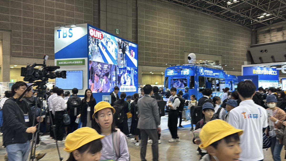 tenzikai's tweet photo. 【小学生も楽しめる展示会!】
エコプロ・SDGsWeek!小学生も楽しめる展示会です!ご支援したしょうゆ粕燻製のスモークイフリートさんのブースも大盛況でテンション上がってます!よい出会いがありますように!
#エコプロ
#SDGsWeek https://t.co/GbS0gG1e2H