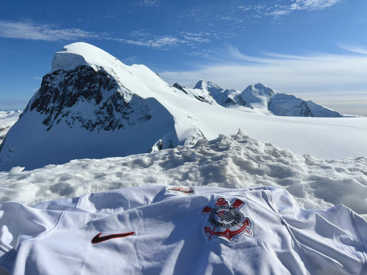 90Dgo's tweet image. #TimãoPeloMundo 
#VaiCorinthians
@Corinthians 
#zermatt #swiss🇨🇭 #matterhorn
#toblerone🏔️