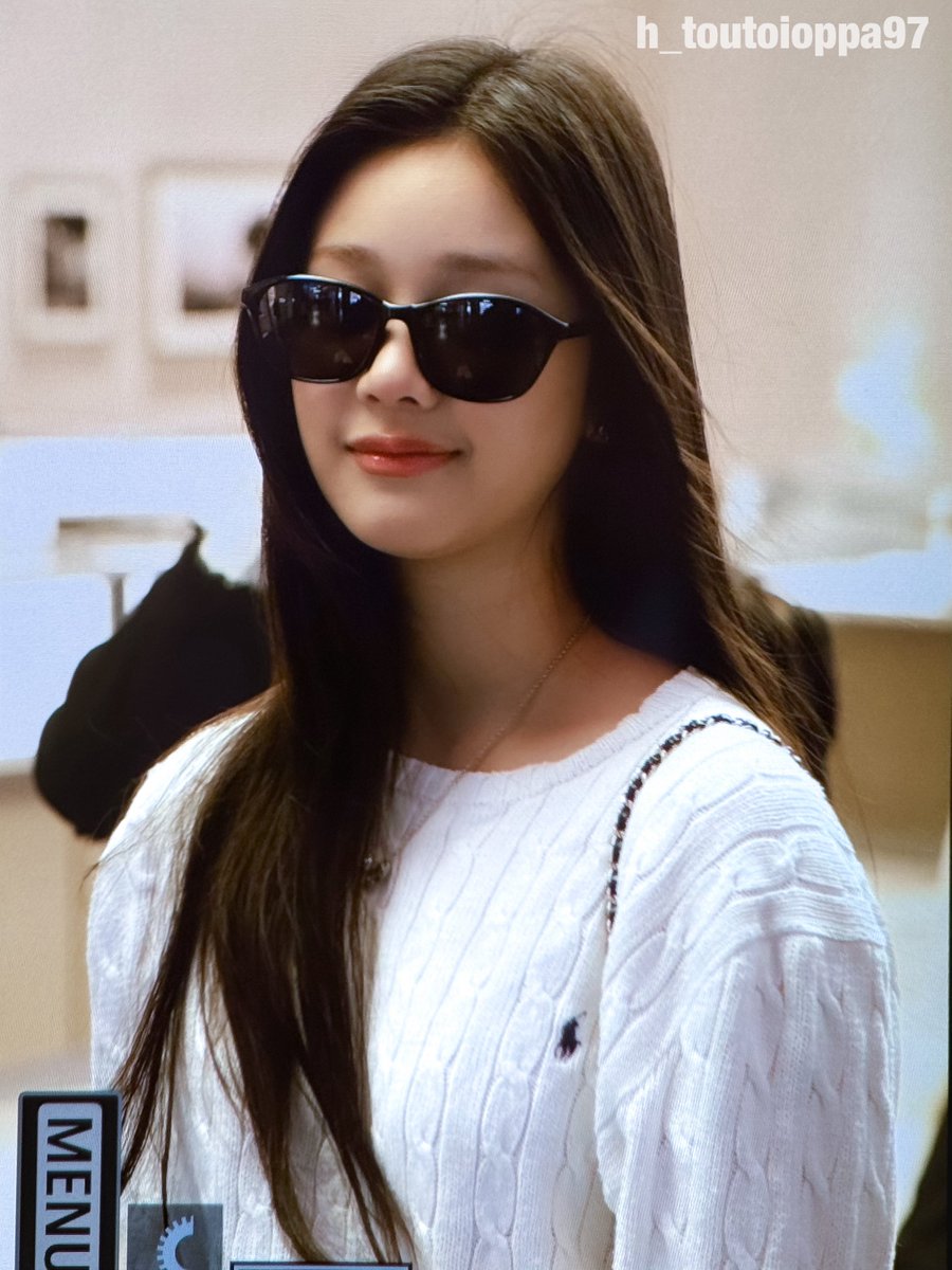 241204 MyPrincess👑

リリちゃんお疲れさま🥹💙

#베이비몬스터 #BABYMONSTER 
#파리타 #PHARITA #リリちゃん