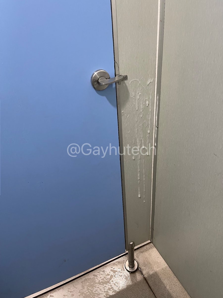 Nhóm gay HUTECH tweet media