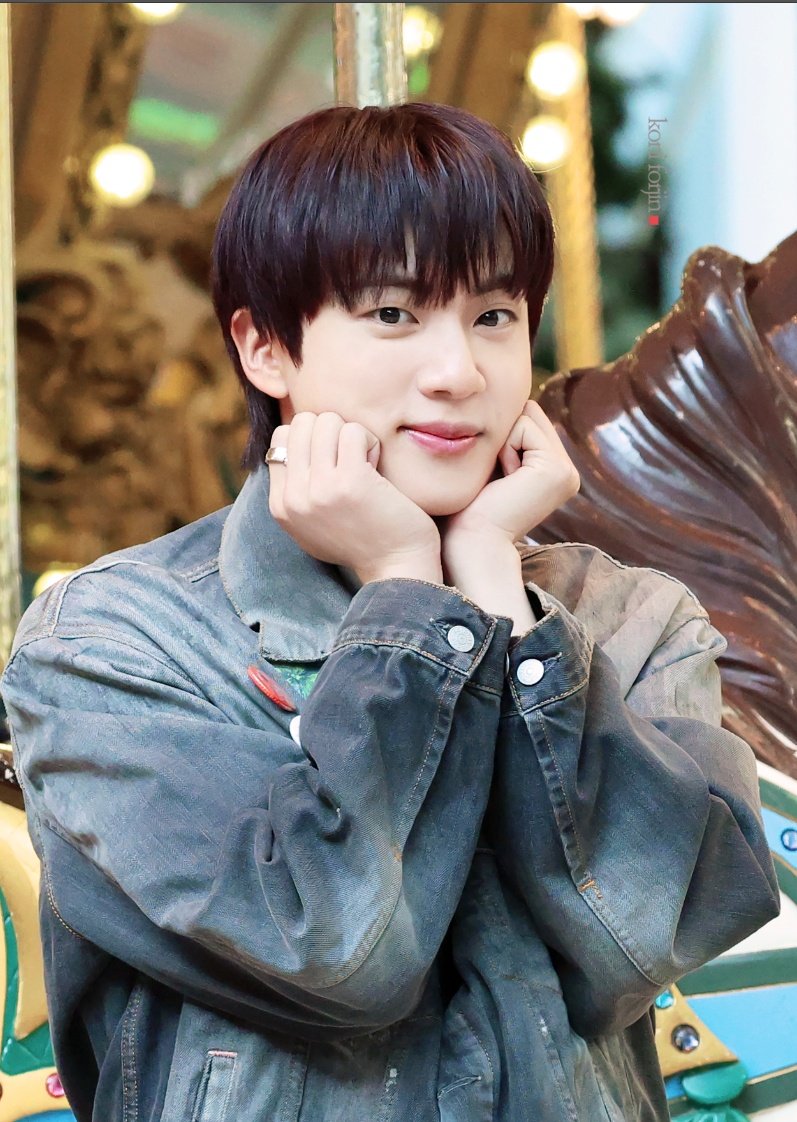 btsforever1207's tweet photo. ❤🎂1992.12.04🎂❤
석진아 태어나줘서 우리에게 와 줘서 진심으로 고마워 소중한 너의 생일을 축하해🎂🐹🎉

YOU ARE LOVED JIN
HAPPY JIN DAY 
#OurHappinessJinDay
#SuperstarJinDay
#WorldwideHandsomeJin
#YouAreLovedJin
#너의행복_나의행복_해피진데이  
#석진이어서_고마워
#꺄_석진이생일_햅삐햅삐 
#석진이_존재만으로도_해피
#생일축하한다_김석진