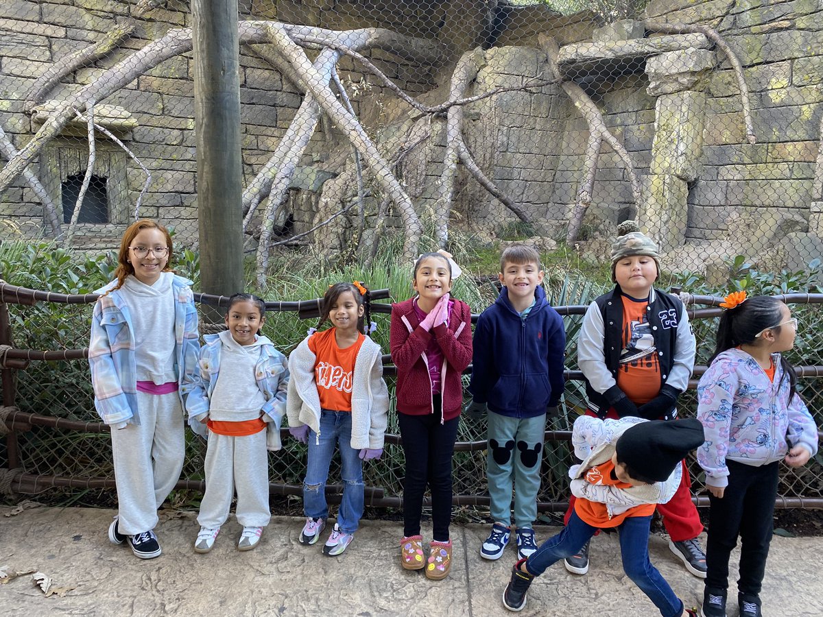 Jennifer Venegas (@msvenegas_tes) on Twitter photo 1st grade lighting it up at the Fort Worth Zoo!! π¦ππ #TESleads #TESCelebrates
<a href="/TESJSchaumburg/">Jessie Schaumburg</a> <a href="/mrswilliamstes/">Cristina Williams</a> <a href="/tesmcneill/">Anna McNeill</a> 1st grade lighting it up at the Fort Worth Zoo!! π¦ππ #TESleads #TESCelebrates
<a href="/TESJSchaumburg/">Jessie Schaumburg</a> <a href="/mrswilliamstes/">Cristina Williams</a> <a href="/tesmcneill/">Anna McNeill</a>