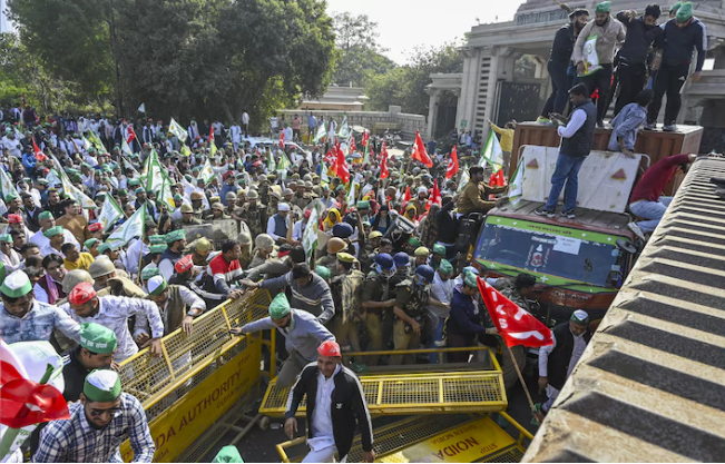 Niharra98749805's tweet photo. The Uttar Pradesh government has formed a 5-member panel to address farmers' demands and propose solutions.
#FarmersDemands #UPGovernment #PanelFormation #SupportFarmers #EmpowerFarmers #FairCompensation #VoiceOfFarmers
(https://t.co/6Unp4LovE0) https://t.co/RW5Ow9eybQ