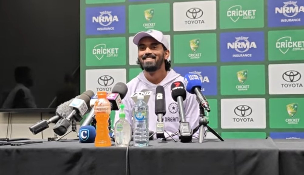 CricCrazyJohns's tweet image. Question: &quot;Which batting position are you comfortable with, opening or middle order - which position do you want to play? [RevSportz]

KL Rahul said &quot;Anywhere, I said this before, I just want to be in playing XI, fit me anywhere in the team, I want to play for the team&quot;.

The…